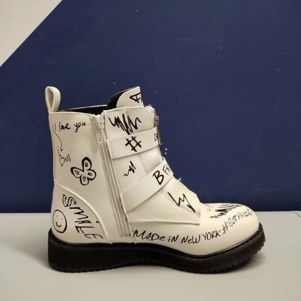 Steve‎ Madden JWORDUP Ankle Boots Girls 4 White Black Front Zipper Round Toe EUC